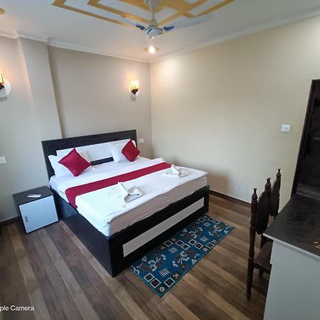 Mohit In Paying Guest House Varanasi Exterior foto