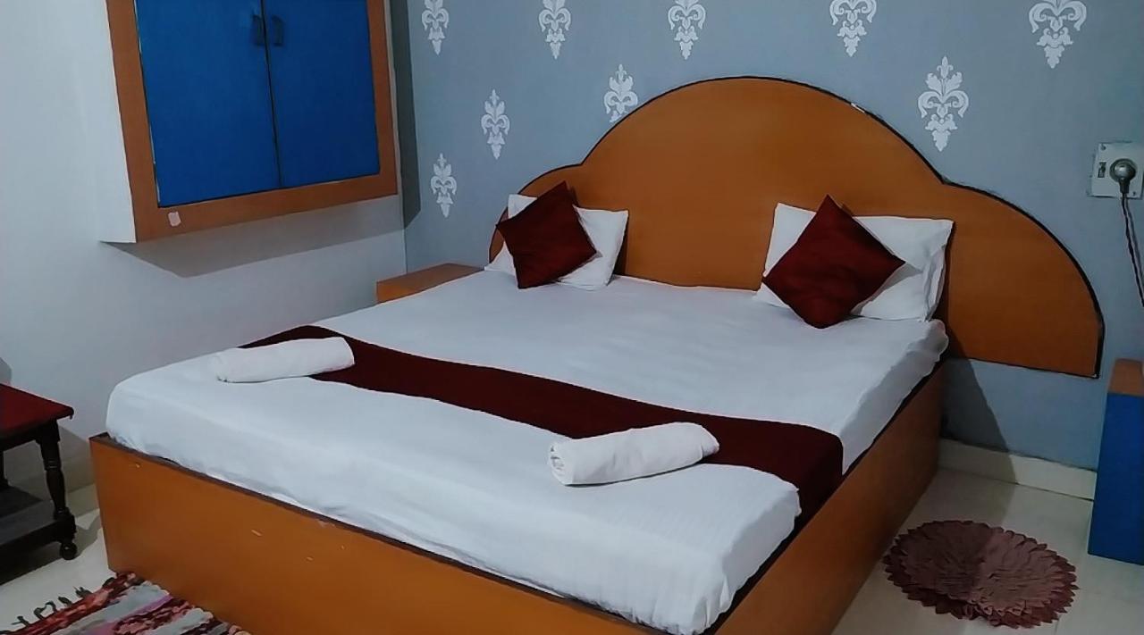 Mohit In Paying Guest House Varanasi Exterior foto